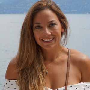 Meet your Posher, Caitlin